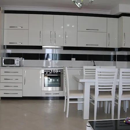 Frontlineviewsuper Apartment